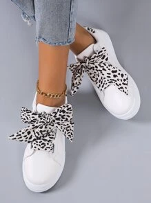 Women Colorblock Lace-Up Front Skate Shoes White Sneakers