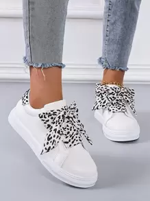 Women Colorblock Lace-Up Front Skate Shoes White Sneakers