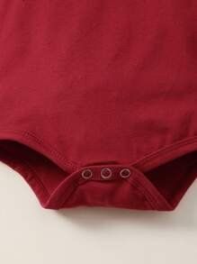 嬰兒荷葉邊連身背心和印花紙袋型腰腰帶長褲附髮帶