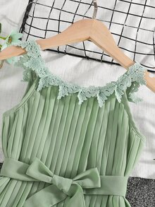 小女童蕾絲貼花繫腰帶洋裝