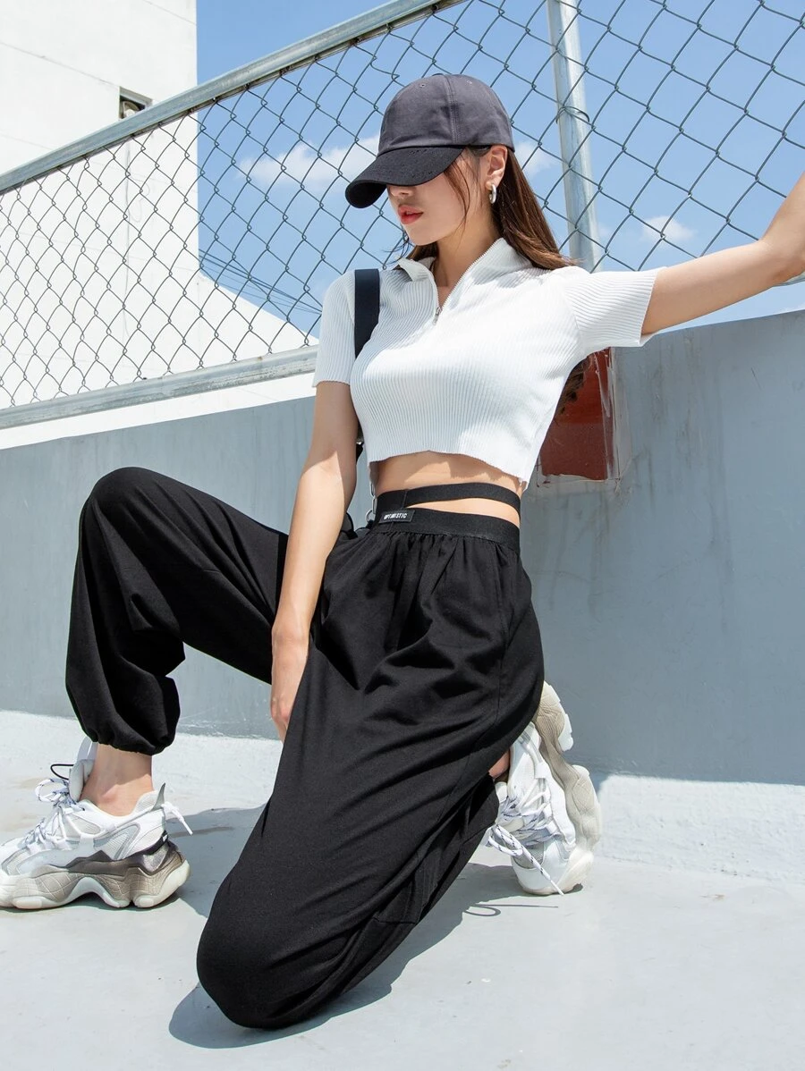 DAZY Quần thể thao nữ Cắt ra Dây kéo Đắp vá Lá thư - màu đen - Xem 1