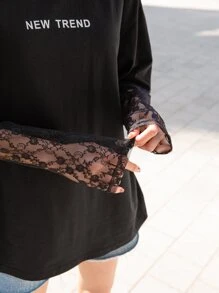 DAZY Letter Graphic Contrast Lace Sleeve Drop Shoulder Tee - Black - View 8