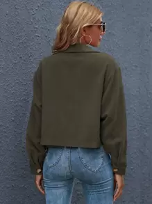 SHEIN Essnce Cazadora corta con botón delantero con parche de bolsillo - Verde militar - Ver 2