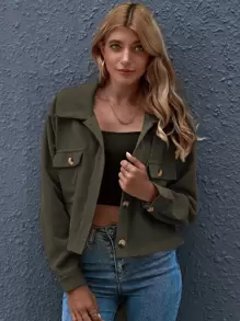 SHEIN Essnce Cazadora corta con botón delantero con parche de bolsillo - Verde militar - Ver 4