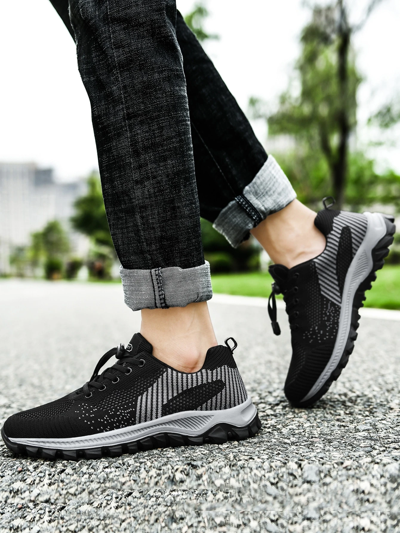 Zapatos de atletismo con patrón de rayas con cordón Zapatos de atletismo con patrón de rayas con cordón