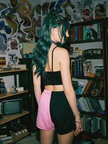 ROMWE Street Life Solid Crop Cami & Colorblock Cartoon Graphic Shorts - Multicolor - View 2