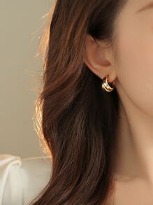 Minimalist Hoop Earrings - Yellow Gold - View 5