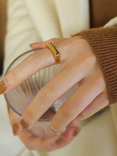 خاتم معدني مفتوح بتصميم بسيط، قطر داخلي 1.8 سم، مناسب للارتداء اليومي للنساء، باللون الذهبي