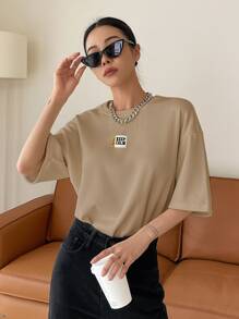 DAZY Camiseta oversize con parche con eslogan "MANTENTE CALMADO" - Caqui - Ver 5