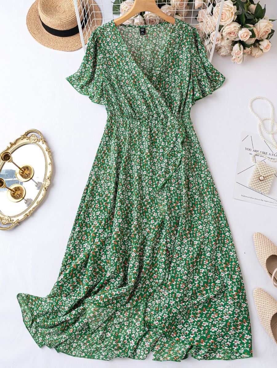 SHEIN LUNE Plus Ditsy Floral Surplice Front A-line Dress - Green - View 1