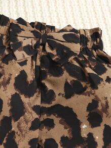 SHEIN Baby Girl Keyhole Back Tee & Leopard Print Paperbag Waist Shorts