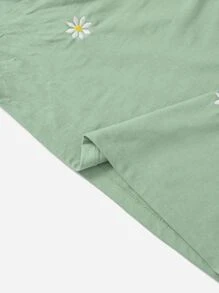 SHEIN EZwear 夏季聖派翠克節花卉雛菊綉繡綠色短袖t恤 - 綠色 - 查看 5