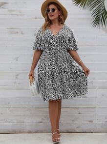SHEIN Clasi Vestido con estampado floral bajo con fruncido - Blanco y Negro - Ver 5