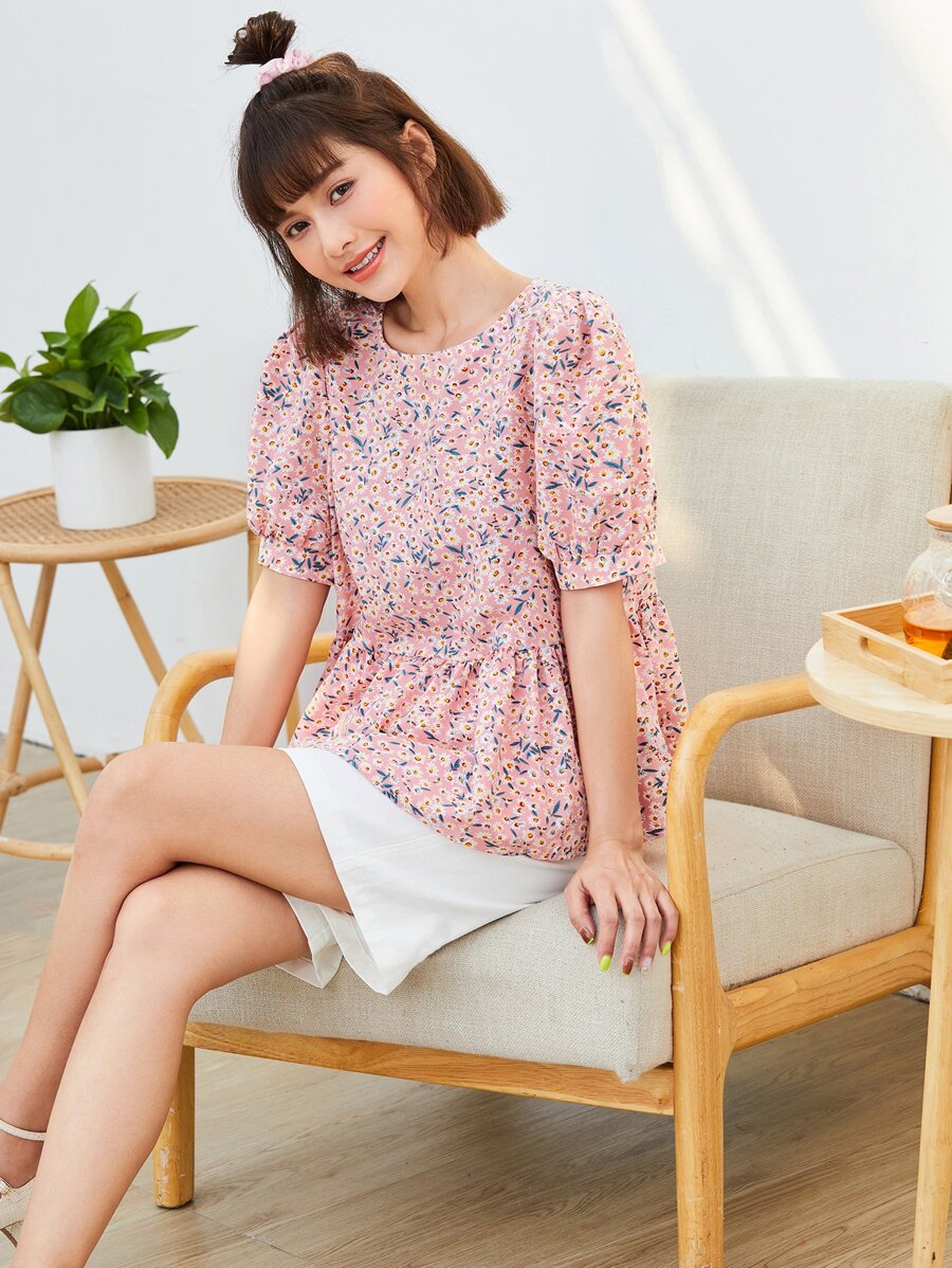 SHEIN VCAY 小碎花荷葉邊下擺上衣 - 彩色 - 查看 1