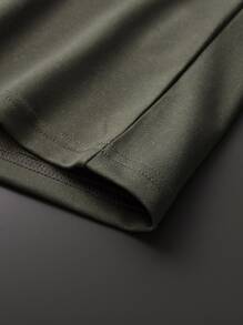 Manfinity Homme Men Letter & Expression Print Mock Neck Tee - Dark Grey - View 4