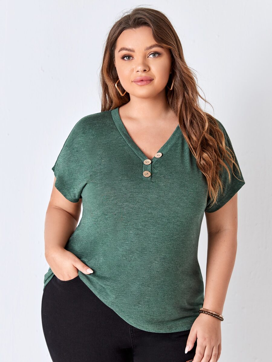 EMERY ROSE Camiseta de manga murciélago con diseño de botón - Verde Oscuro - Ver 1