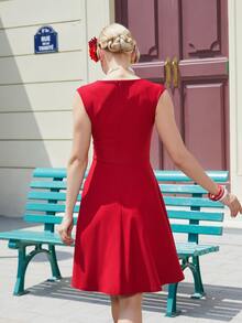 Sweetheart Neck Zip Back Dress - Red - View 3