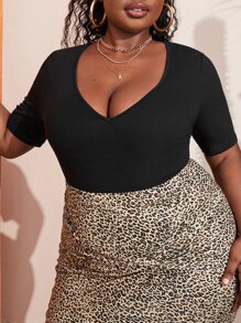 Slaydiva Plus Plunge Neck Solid Tee - Black - View 3