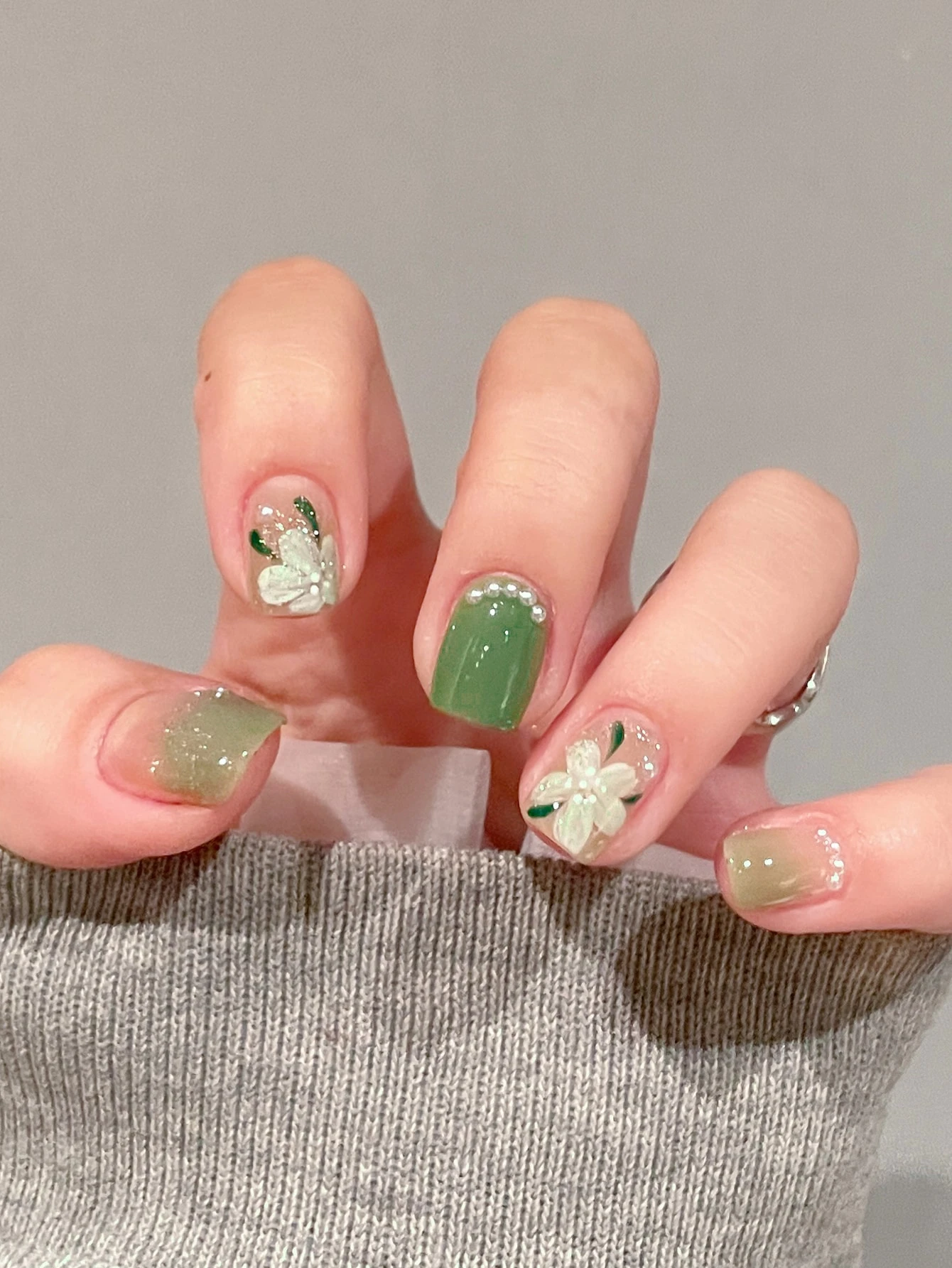 24ピース 花柄 テープ1枚 爪やすり1本 ネイルチップ