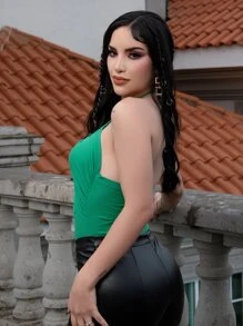 SHEIN SXY X Kimberly Loaiza Cut Out Crisscross Front Halter Neck Bodysuit - Green - View 2