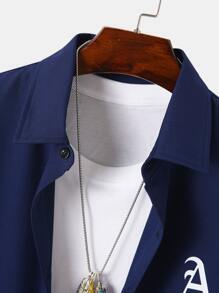 Manfinity Hypemode 男士撲克牌圖案襯衫不帶T恤 - 藏蓝色 - 查看 4