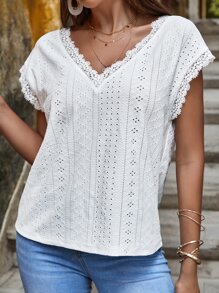 SHEIN Frenchy 拼接水溶蕾絲網眼刺繡蝙蝠袖T恤 - 白色 - 查看 4