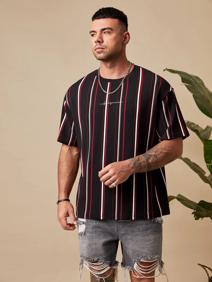 Manfinity VCAY 男士塊狀條紋和字母圖案T恤 - 紅色 - 查看 1