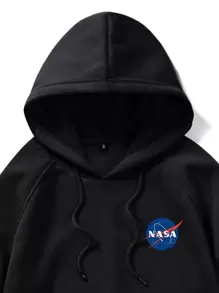 ROMWE MEN Prep Men Kangaroo Pocket Letter Graphic Hoodie, School - Black - View 4