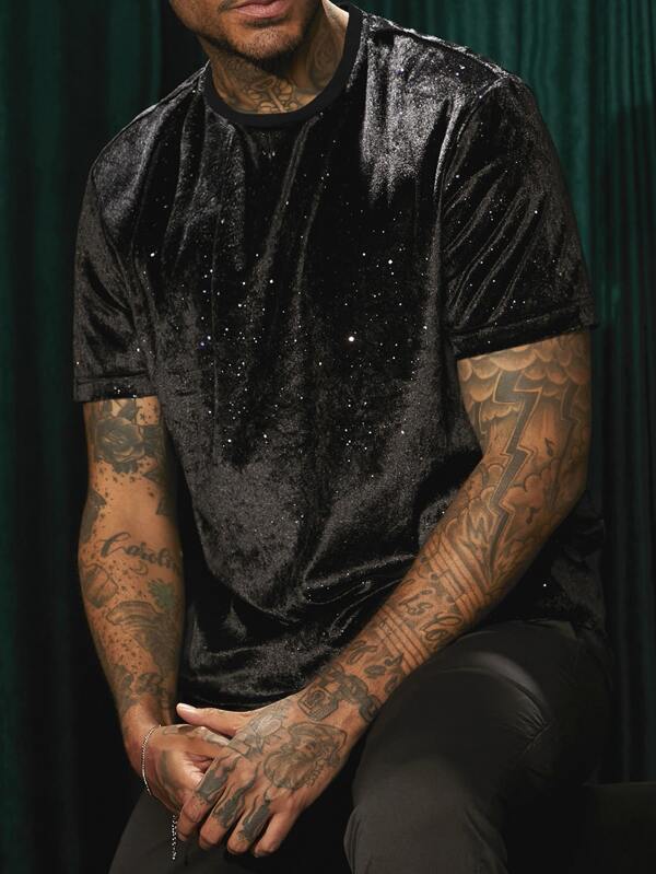 Manfinity AFTRDRK Camiseta de manga corta con cuello redondo para hombre, estilo callejero, disfraz de Halloween oscuro, de terciopelo, para verano/otoño