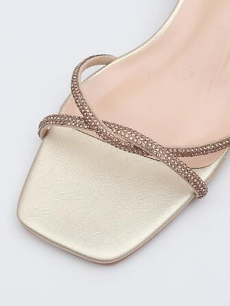 水鑽裝飾粗跟踝帶平底涼鞋,踝帶金色高跟鞋涼鞋帶水鑽細節,素色,女士鞋