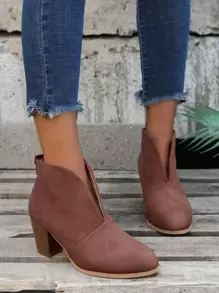 Minimalist Point Toe Chunky Heeled Classic Boots - Brown - View 1