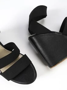 Criss Cross Ankle Strap Platform Sandals - Black - View 5