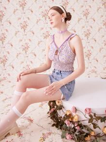 ROMWE 小碎花蕾絲拼接打褶短款上衣 - 彩色 - 查看 1