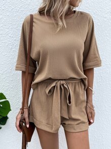 SHEIN Holidaya 蝙蝠袖T恤和前打結短褲 - 卡其色 - 查看 1