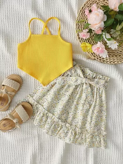SHEIN Vintaside Kids Baby Girl Hanky Hem Cami Top & Ditsy Floral Print Paperbag Waist Belted Skirt