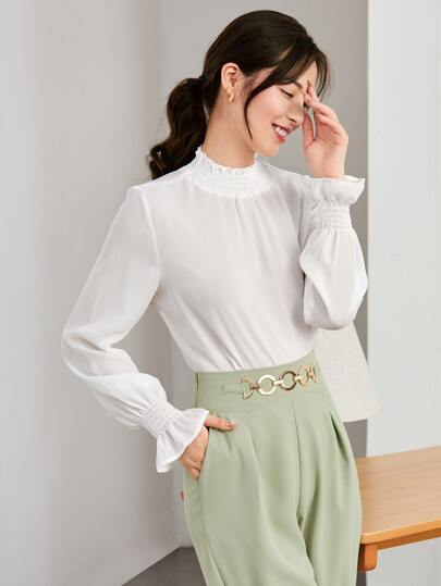 SHEIN Privé Solid Shirred Bell Sleeve Top