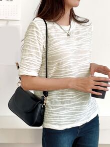 DAZY 有質感的圓領t卹 - 白色 - 查看 4