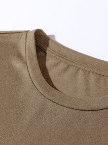 Manfinity Homme 男士字母貼布拼接邊T恤 - 卡其色 - 查看 3