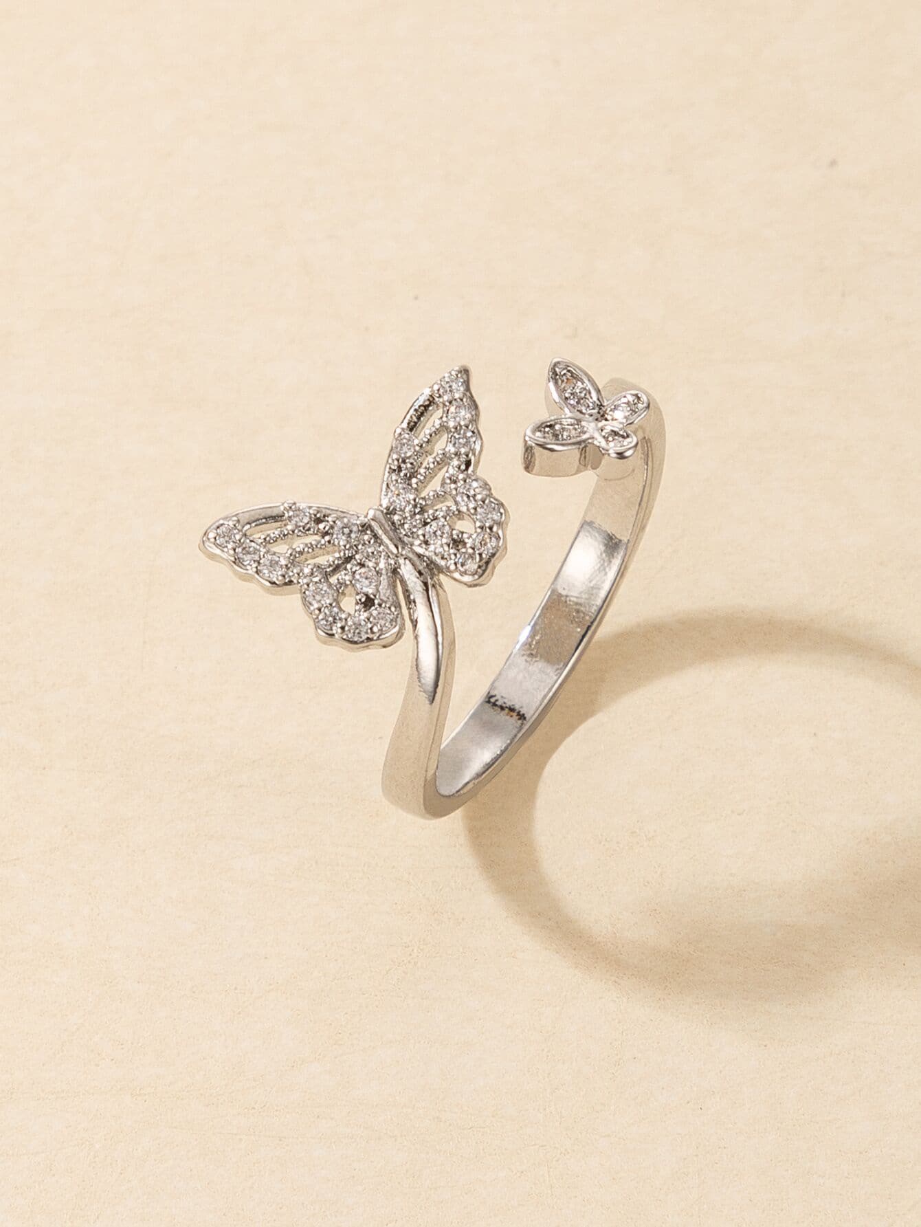 Rhinestone Butterfly Design Ring - Silver - View 1