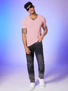Manfinity NiteLyfe Men V-neck Solid Tee - Baby Pink - View 3