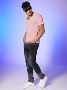 Manfinity NiteLyfe Men V-neck Solid Tee - Baby Pink - View 4