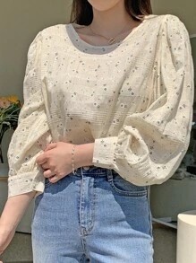 DAZY Ditsy花卉主教袖上衣