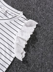 SHEIN 少女條紋繡花飾邊v領t恤 - 白色 - 查看 3