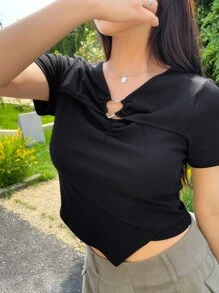 DAZY Áo thun hở vai họa tiết trái tim, áo crop top nữ - màu đen - Xem 3