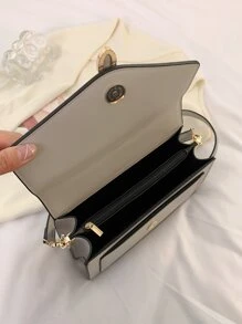 極簡風格按扣方包