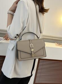 轻巧、商务休闲简约按扣方形包（两侧随机五金夹）适合少女、女大学生、新人及白领人士，非常适合办公室、大学、工作、商务、通勤、户外、旅行、郊游、时尚女士包包优雅