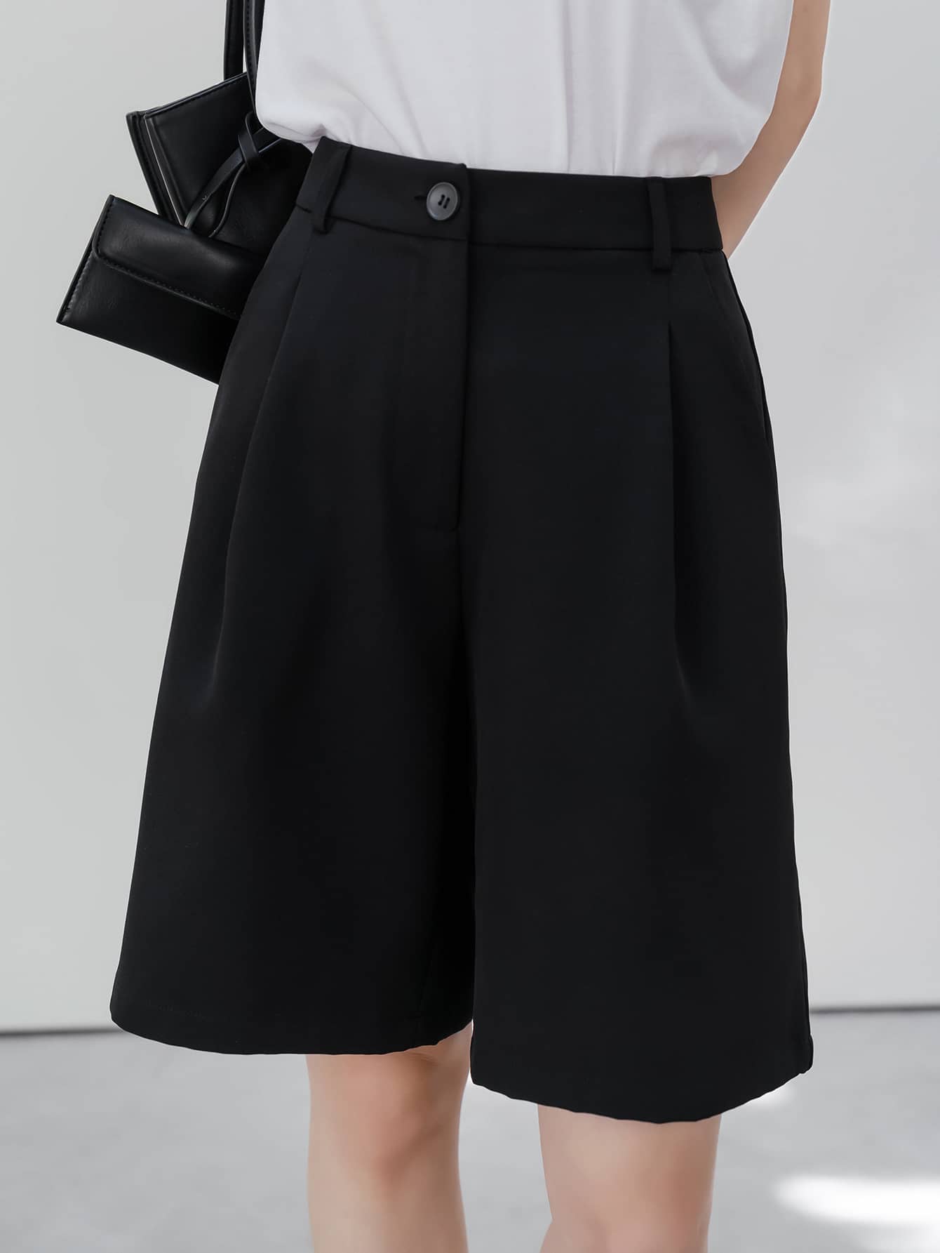 Dazy-Less High Waist Slant Pockets Bermuda Shorts Old Money Old Money Style Business Casual Women Fall