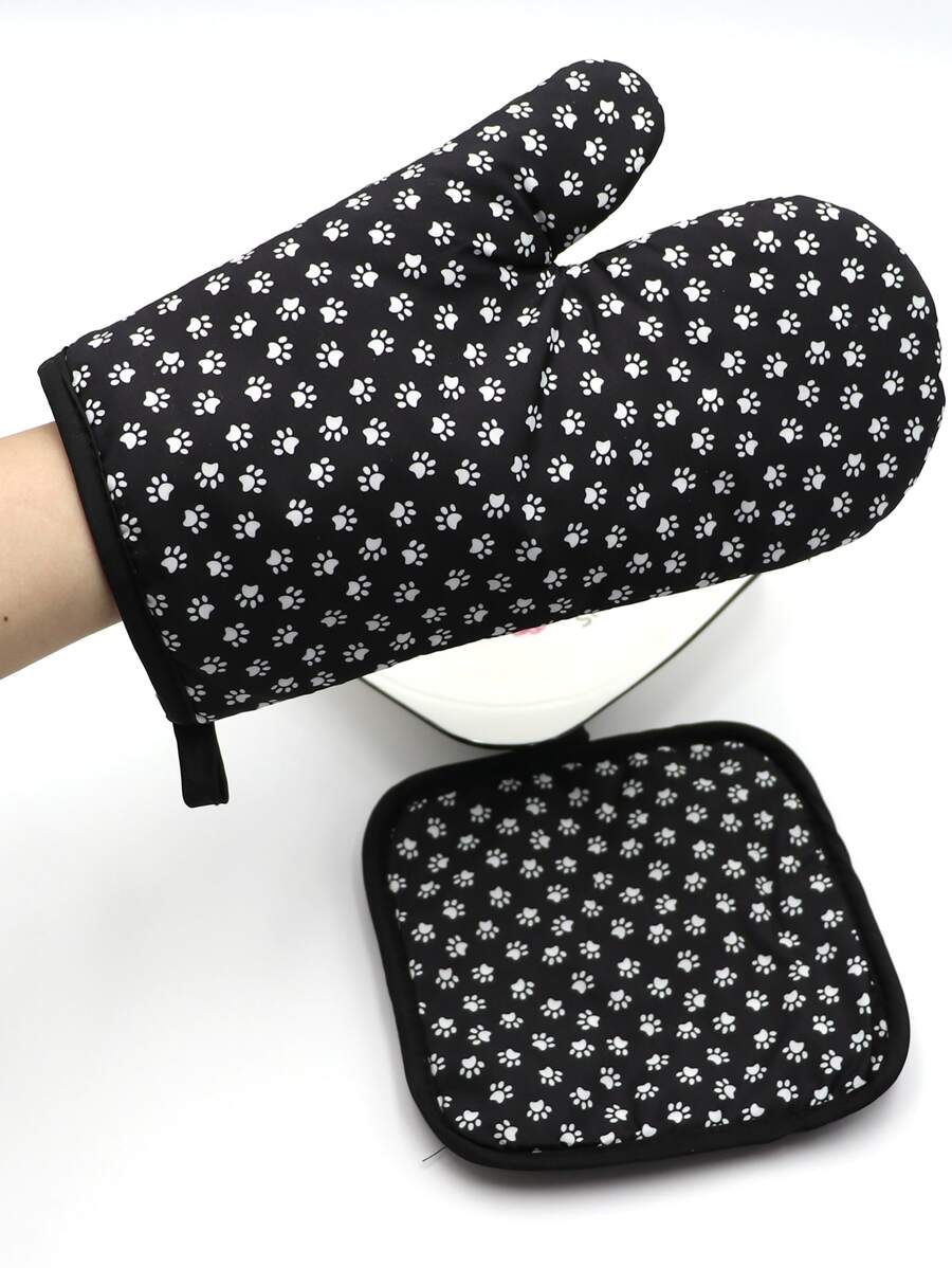 2pcs Paw Print Oven Mitt & Insulation Pad Set - Black and White - View 1