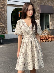 DAZY 印花燈籠袖腰帶A字連衣裙 - 米色 - 查看 4