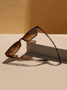 1pair Leopard Print Frame Fashion Glasses For Outdoor Shades Beach Accessories Beach Accessories For Women Glasses Shades Basics Fall Winter Women Outfits Clothes Business Casual Gifts Leopard Color Blocking Boho Vacay Vacay Vibes For Summer Beach Vacation, Outdoor, Travel Leopard Tortoise Shell Bohemia Style Oversized Square Frame For Vacation, Beach, Travel - 彩色 - 查看 4